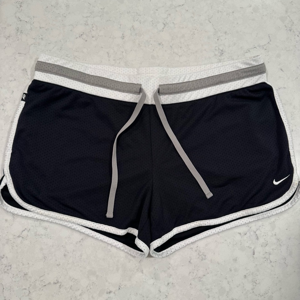 Nike The Athletic Dept Black White Gray Shorts Elastic Tie Waist Pockets XL (L)